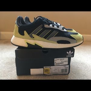 Adidas Tresc Run size 10.5 black green white